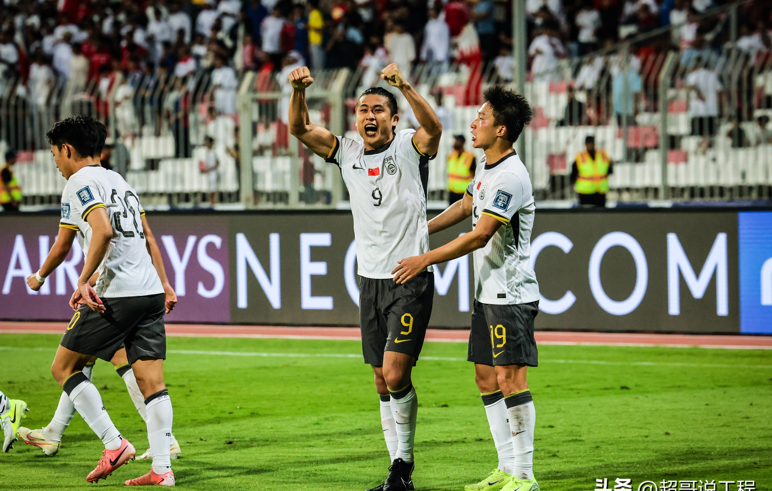 巴林球队击败黑马，晋级半决赛