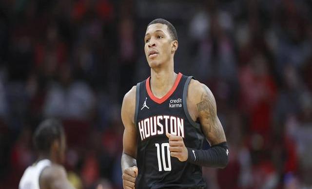 火箭惊险击败独行侠，登顶西部