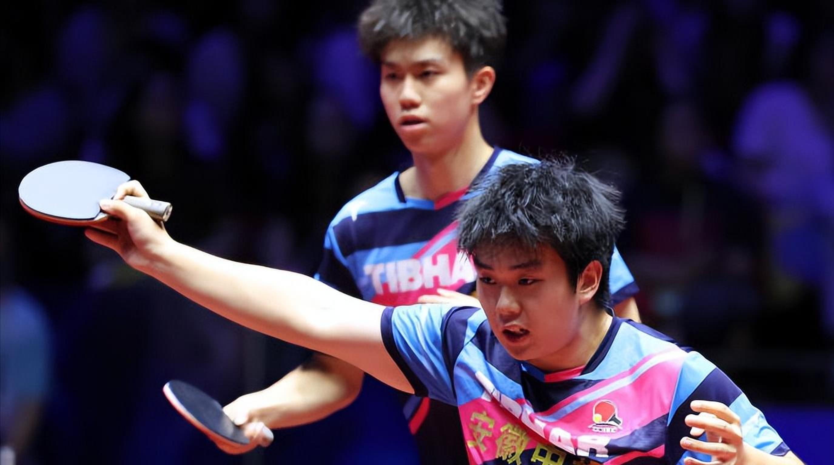 包含乒乓球全明星赛选手实力激烈对决，悬念重重的词条