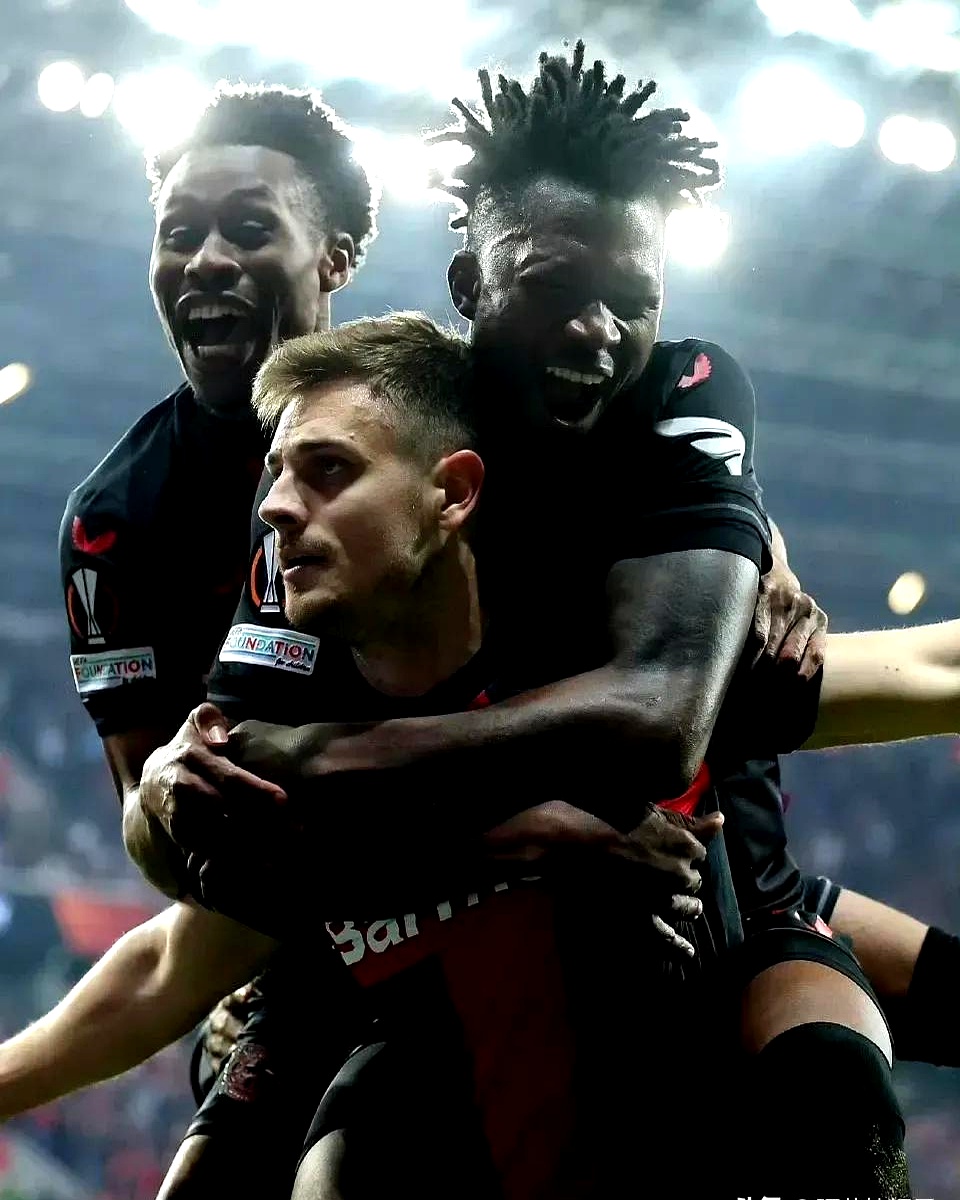 法兰克福主场告捷,击败汉诺威,德甲比赛胜利在握 法兰克福主场告捷,击败汉诺威,德甲比赛胜利在握