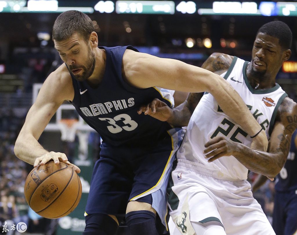 雄鹿擒灰熊,连胜达七场 雄鹿擒灰熊,连胜达七场