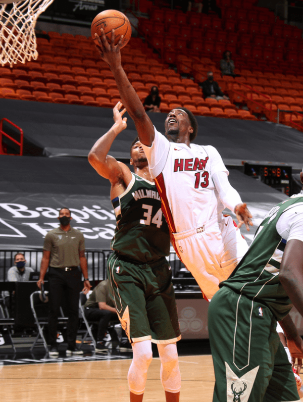 雄鹿惨败热火,安特托孔波状态下滑 雄鹿惨败热火,安特托孔波状态下滑